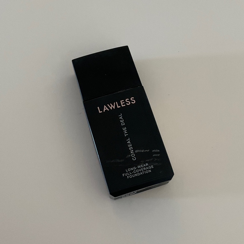 LAWLESS Conceal The Deal Full-Coverage Foundation - Sunlight